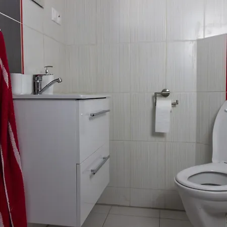 Samostatny Dom S Bazenom V Rajeckej Doline Podhorie (Zilina)