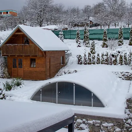 Samostatný Dom S Bazénom V Rajeckej Doline * Podhorie (Zilina)