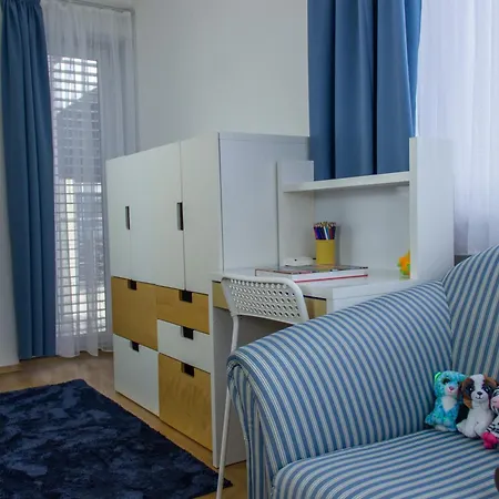 Samostatny Dom S Bazenom V Rajeckej Doline Podhorie (Zilina)